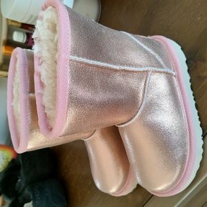 Ugg toddler boots